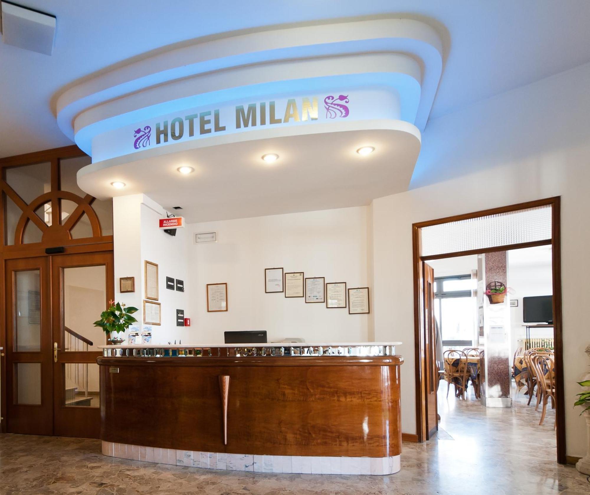 Hotel Milan Розоліна-Маре Екстер'єр фото